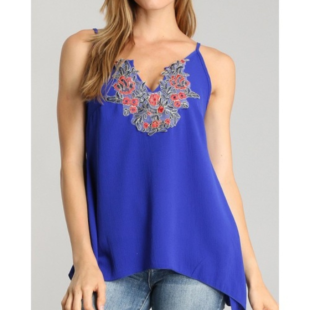 Sleeveless V Neck Floral Patch Top